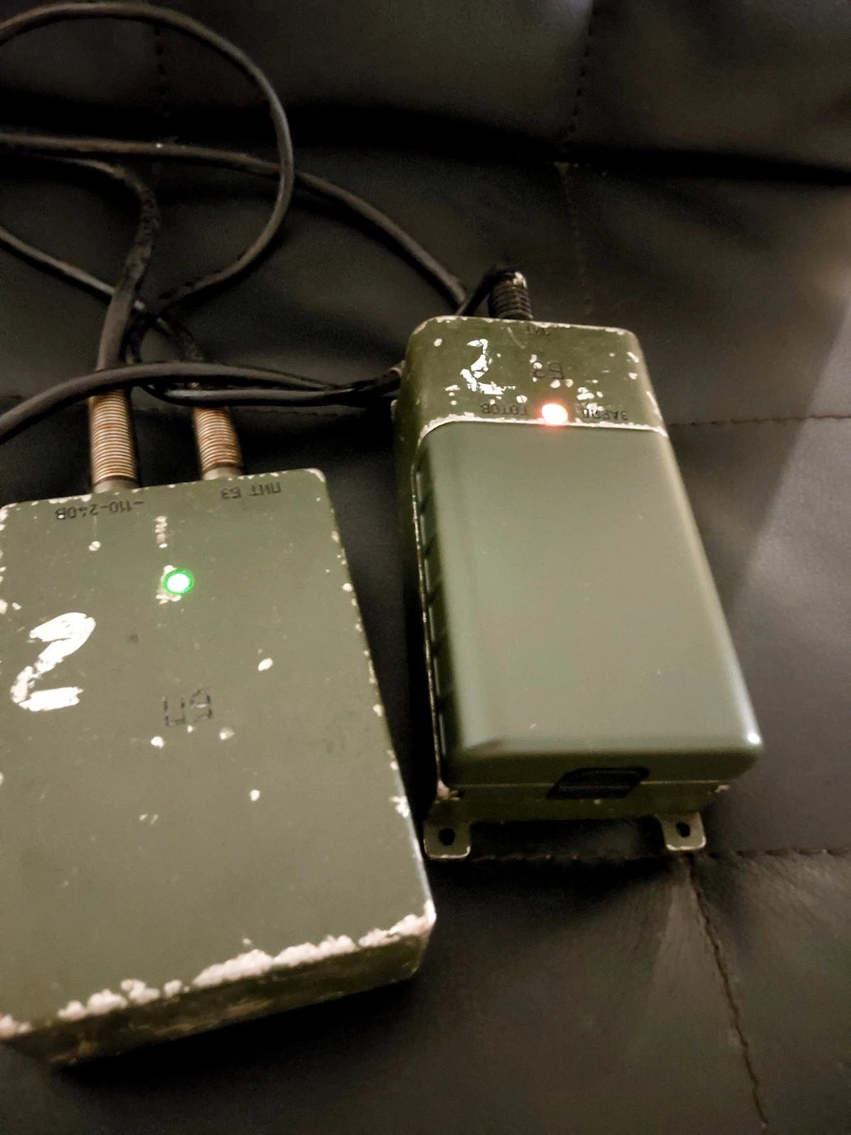 Azart R-187-P1  Radio Station Charging Set